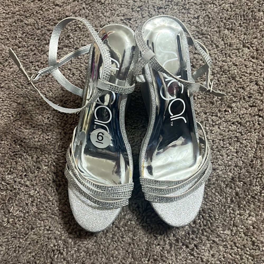Sparkly wedge shoes, brand new